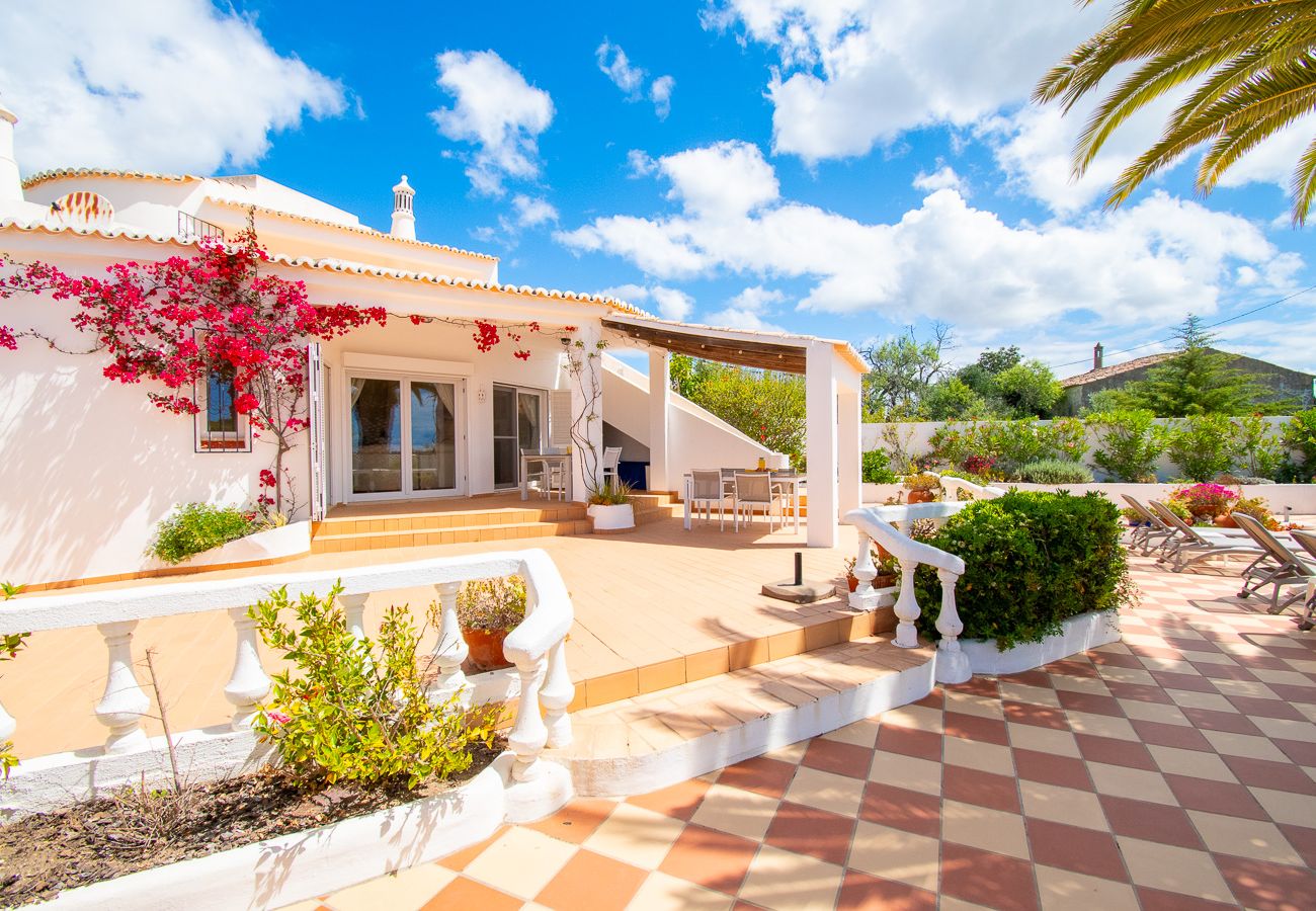 Villa em Lagoa - This villa is perfect for a family holiday! 