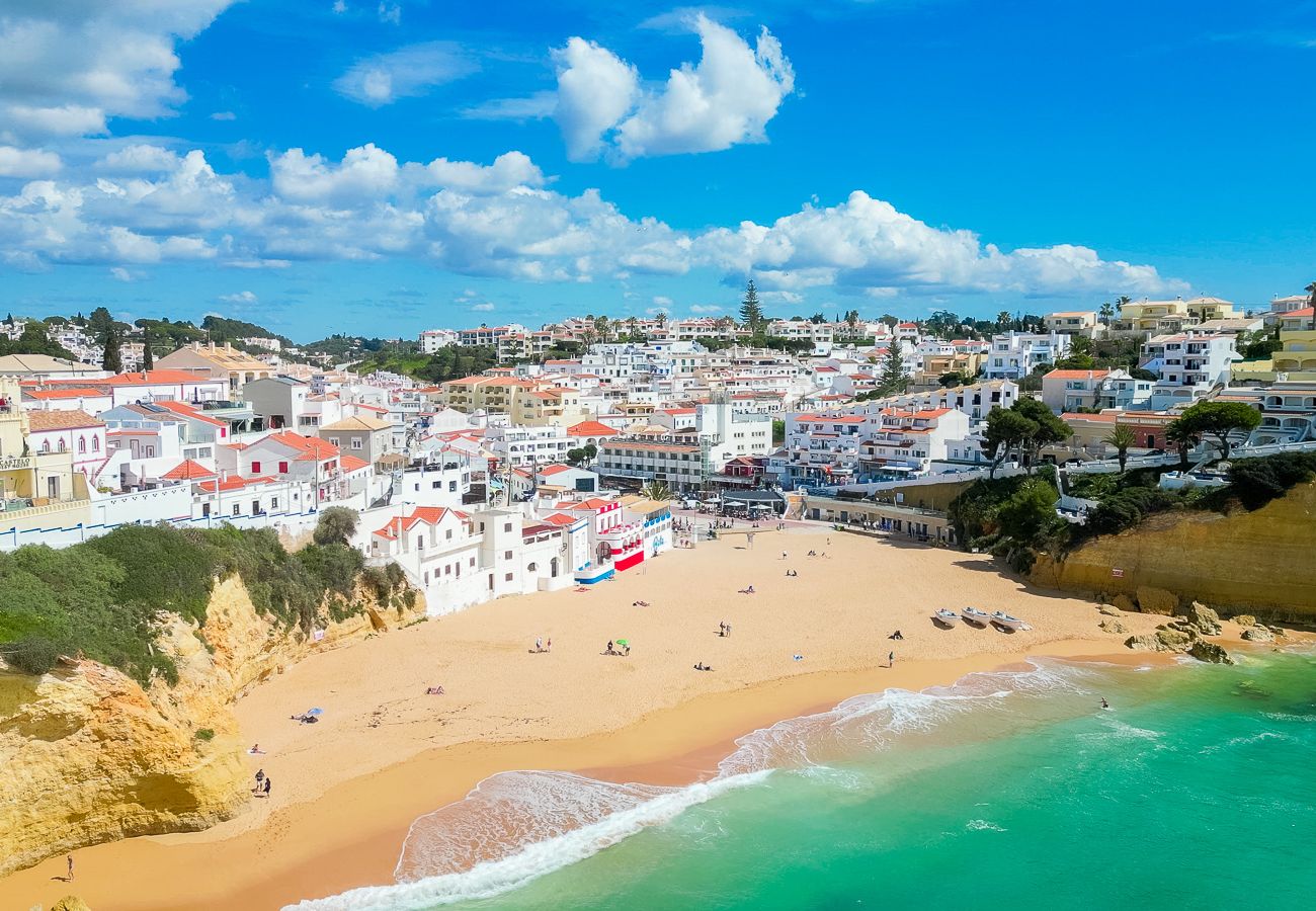 Casa geminada em Carvoeiro - Mar a Vista: Best view in town!