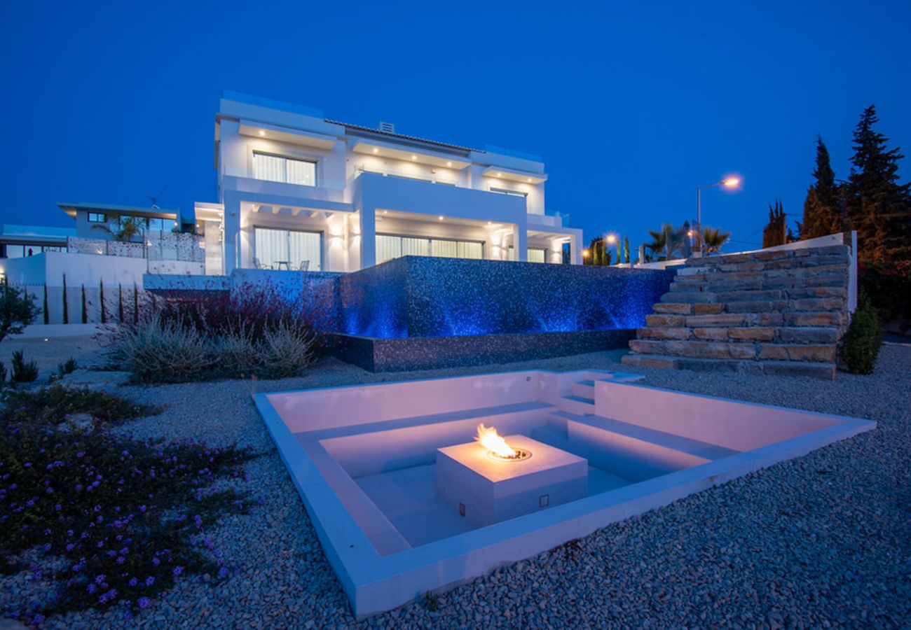 Villa em Carvoeiro - Casa da Lua: Enjoy the Algarve!