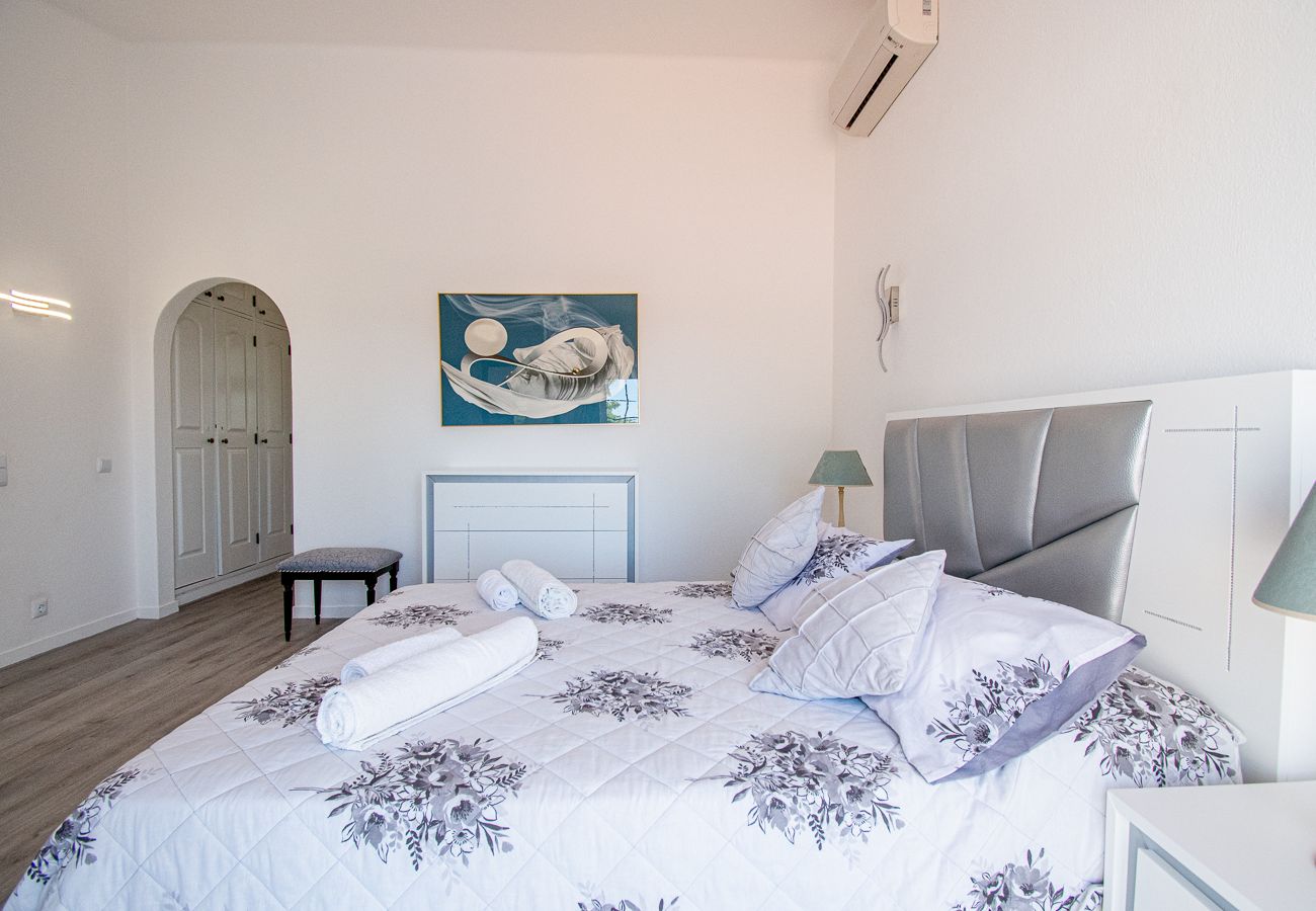 Villa em Carvoeiro - The Gaff: Perfect Villa for a Family Getaway