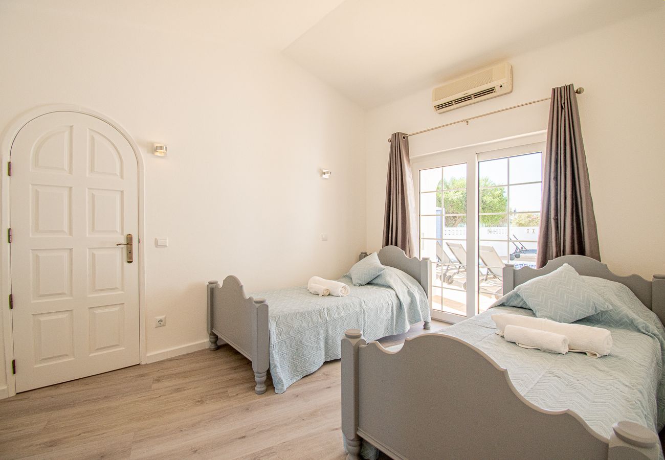 Villa em Carvoeiro - The Gaff: Perfect Villa for a Family Getaway