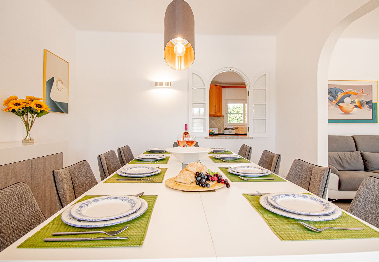 Villa em Carvoeiro - The Gaff: Perfect Villa for a Family Getaway