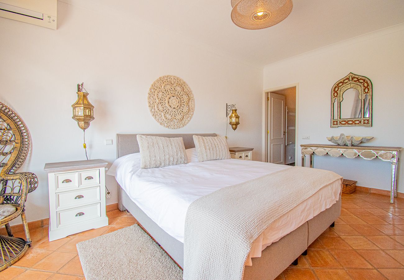 Villa em Carvoeiro - The One: Oceanfront villa