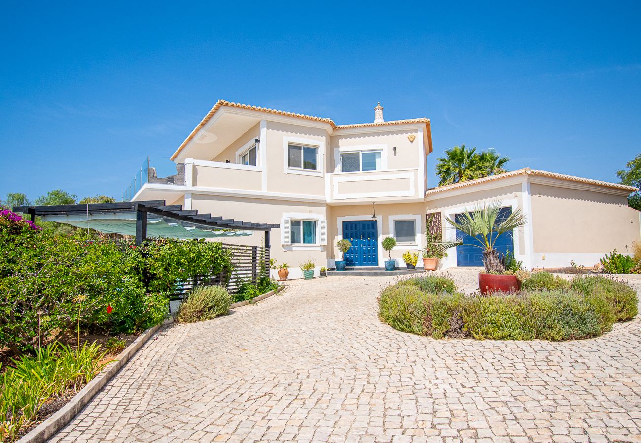 Villa em Carvoeiro - The One: Oceanfront villa