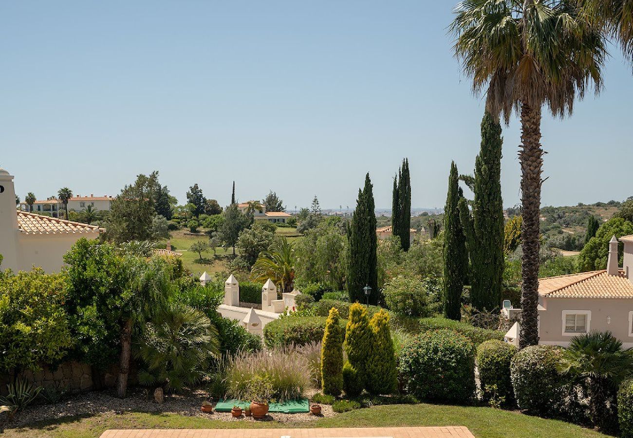 Villa in Estômbar - 174 Gramacho Immaculately Presented Villa With Pool Heating 