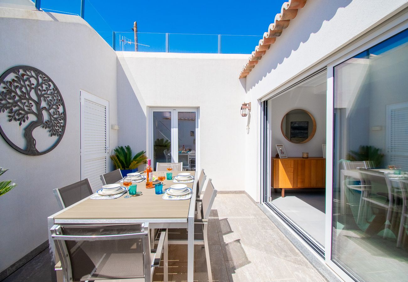 House in Carvoeiro - Casa Colmeia: Your perfect retreat!